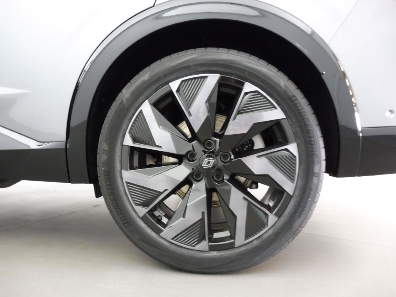 Mandataire RENAULT RAFALE 1.2 E-TECH FULL HYBRID 200CH ESPRIT ALPINE - 25