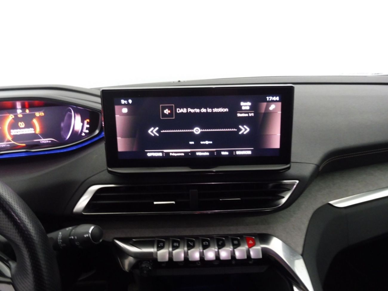 Mandataire PEUGEOT 3008 1.5 BLUEHDI 130CH S&S GT EAT8