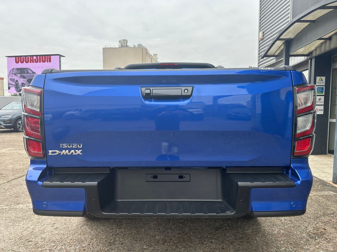 Mandataire ISUZU D-MAX N60 SPACE CAB 1.9 164 CH 4X4 A/T NITRO SPORT