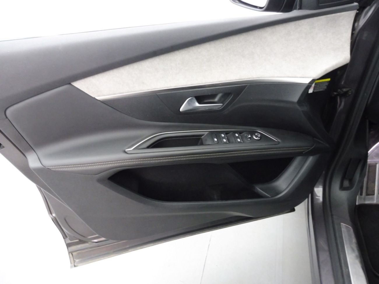 Mandataire PEUGEOT 3008 1.5 BLUEHDI 130CH S&S GT EAT8