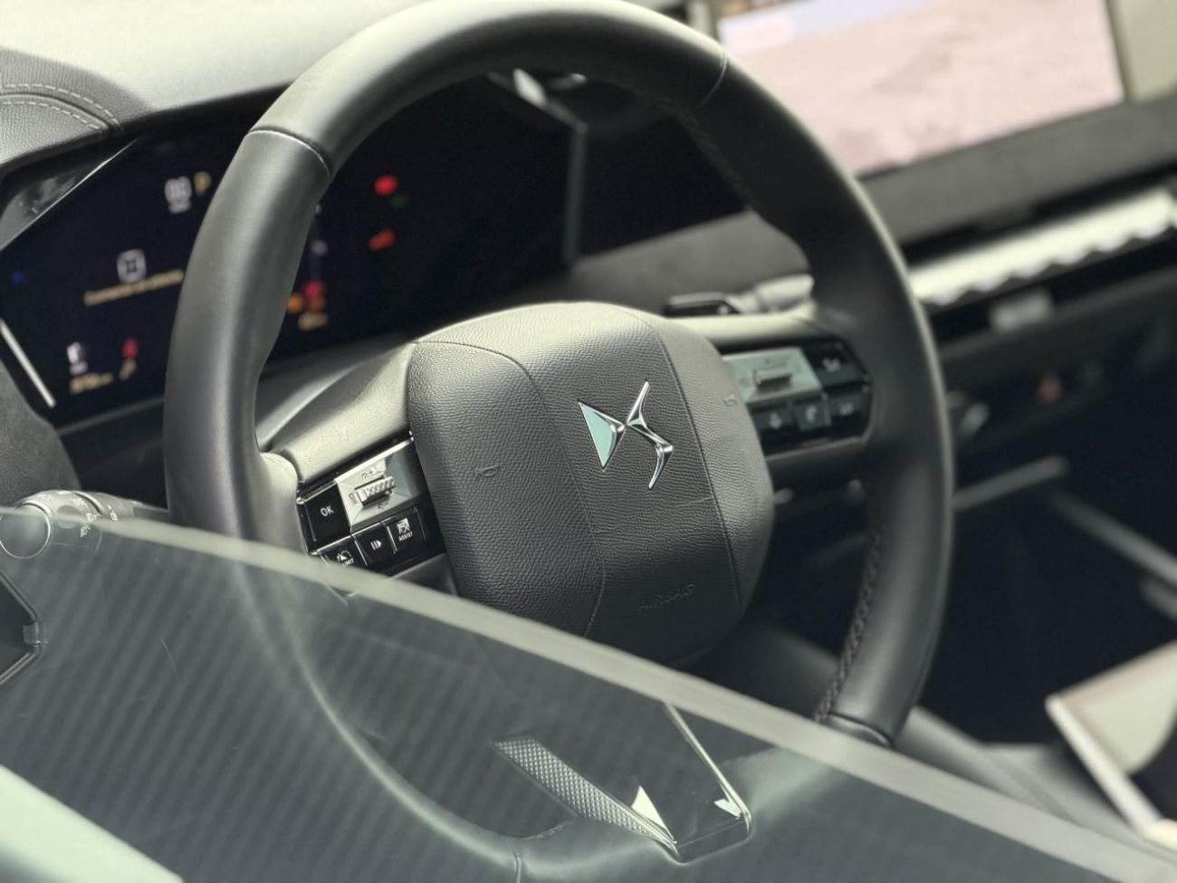 Mandataire DS DS4 1.5 BlueHDi 130 EAT8 S&S ÉTOILE Cuir Nappa