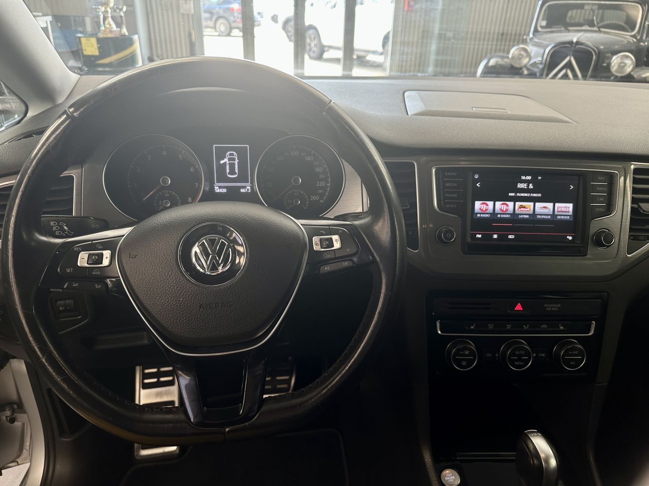 Mandataire VOLKSWAGEN GOLF SPORTSVAN 1.4 TSI 125 BMT DSG7 Serie Speciale Allstar