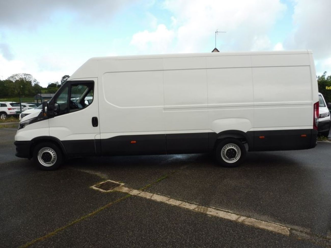 Mandataire IVECO Daily 35S16H V16