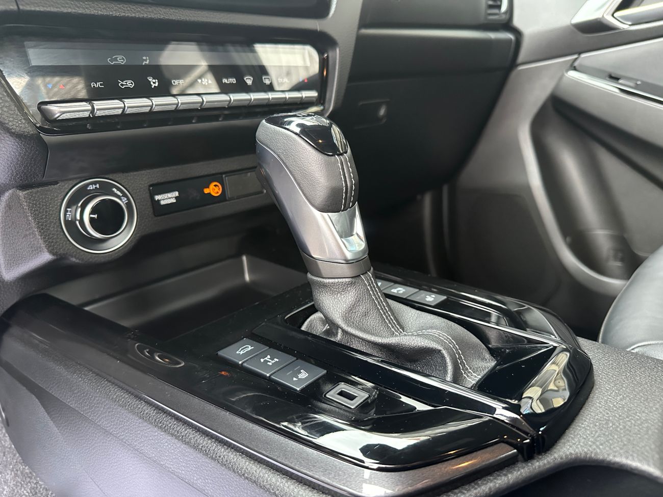 Mandataire ISUZU D-MAX SPACE N60 NITRO SPORT 4X4 AT