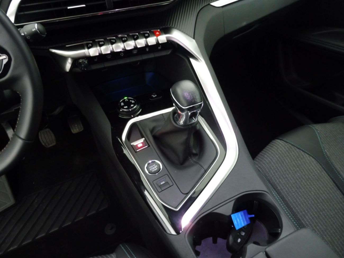 Mandataire PEUGEOT 3008 1.5 BLUEHDI 130CH S&S ALLURE