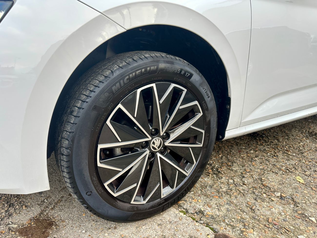 Mandataire SKODA KAMIQ 1.0 TSI Evo 110 ch DSG7 Ambition