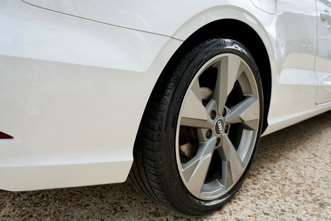 Mandataire AUDI A3 CABRIOLET 1.5 TFSI CoD 150 S tronic 7 S Line
