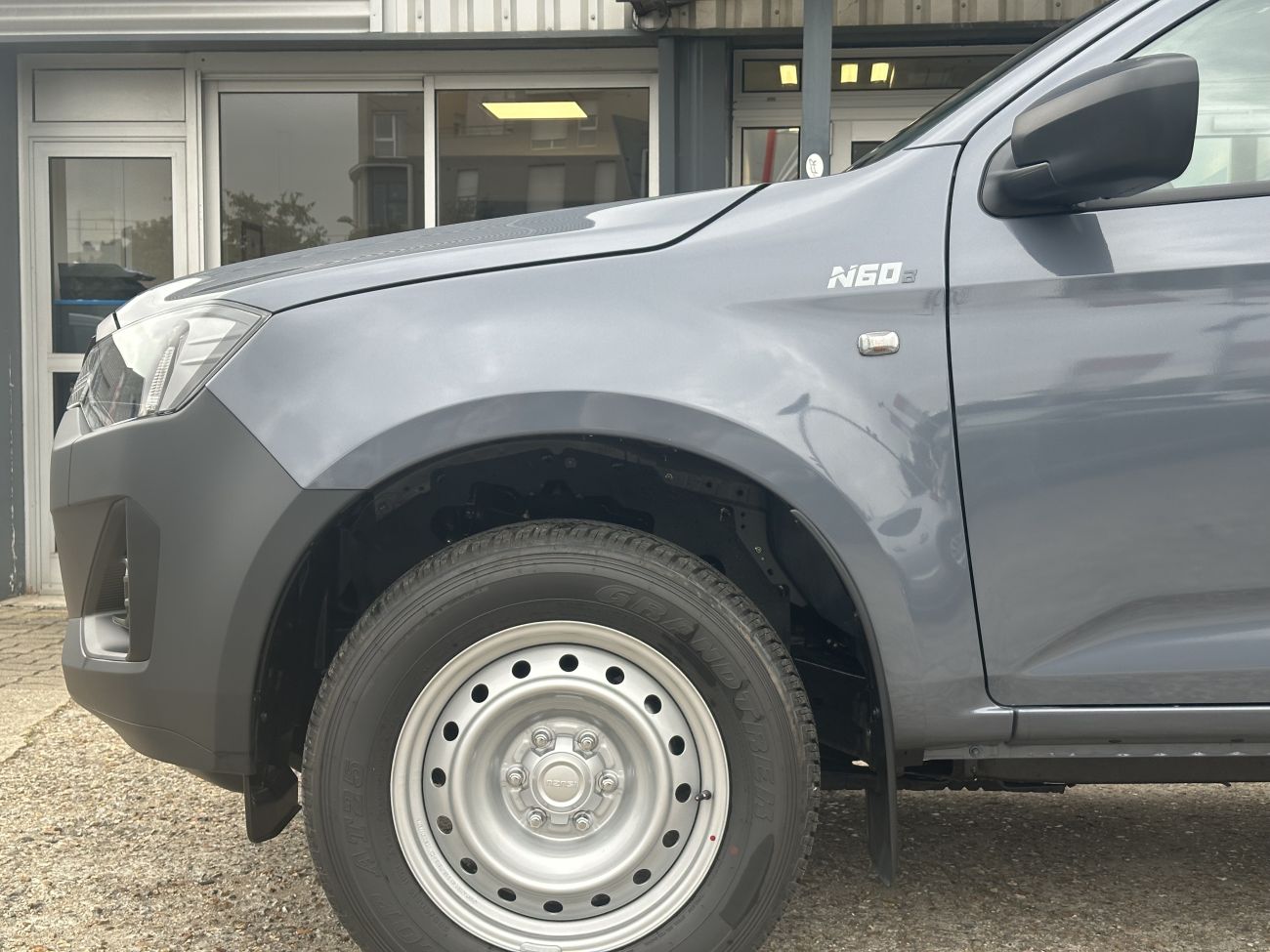 Mandataire ISUZU D-MAX N60 SPACE CAB 1.9 164 CH 4X4 B