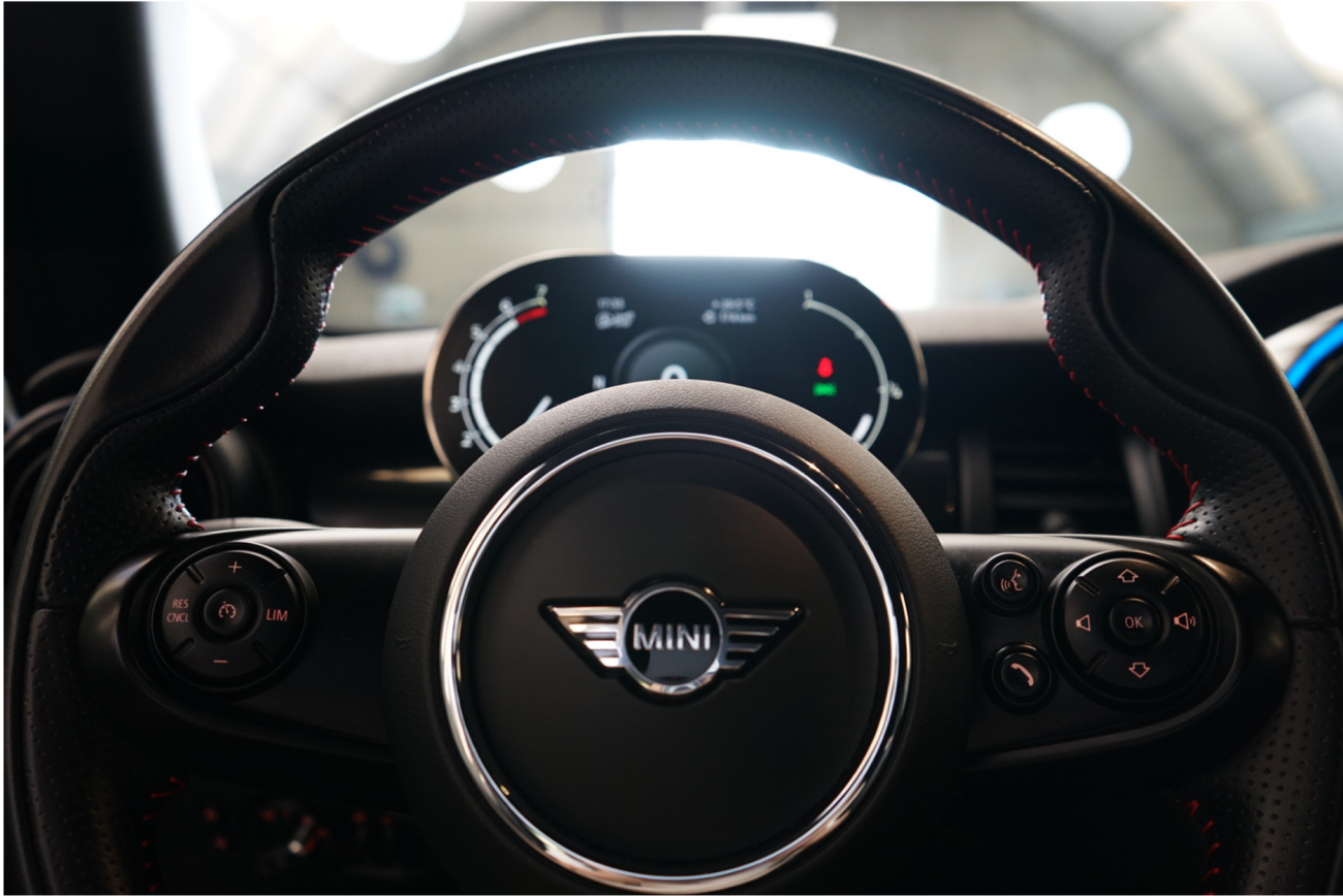 Mandataire MINI HATCH 3 PORTES F56 LCI Cooper 136 ch Finition John Cooper Works