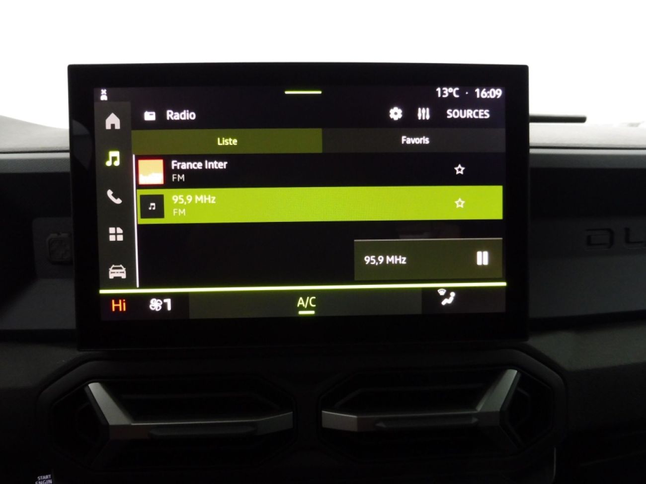 Mandataire Dacia DUSTER 1.6 HYBRID 140CH JOURNEY 4X2