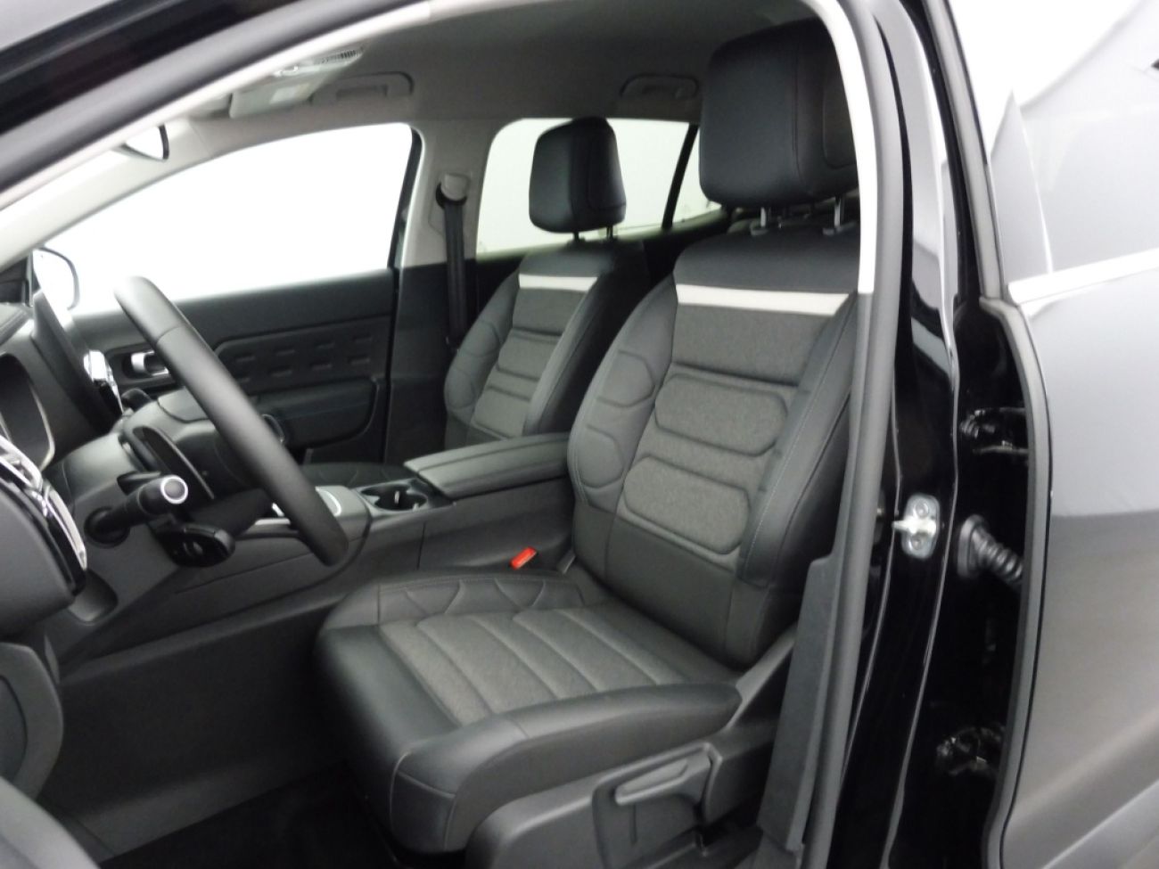 Mandataire Citroën C5 Aircross 1.5 BLUEHDI 130CH PLUS BOITE AUTOMATIQUE