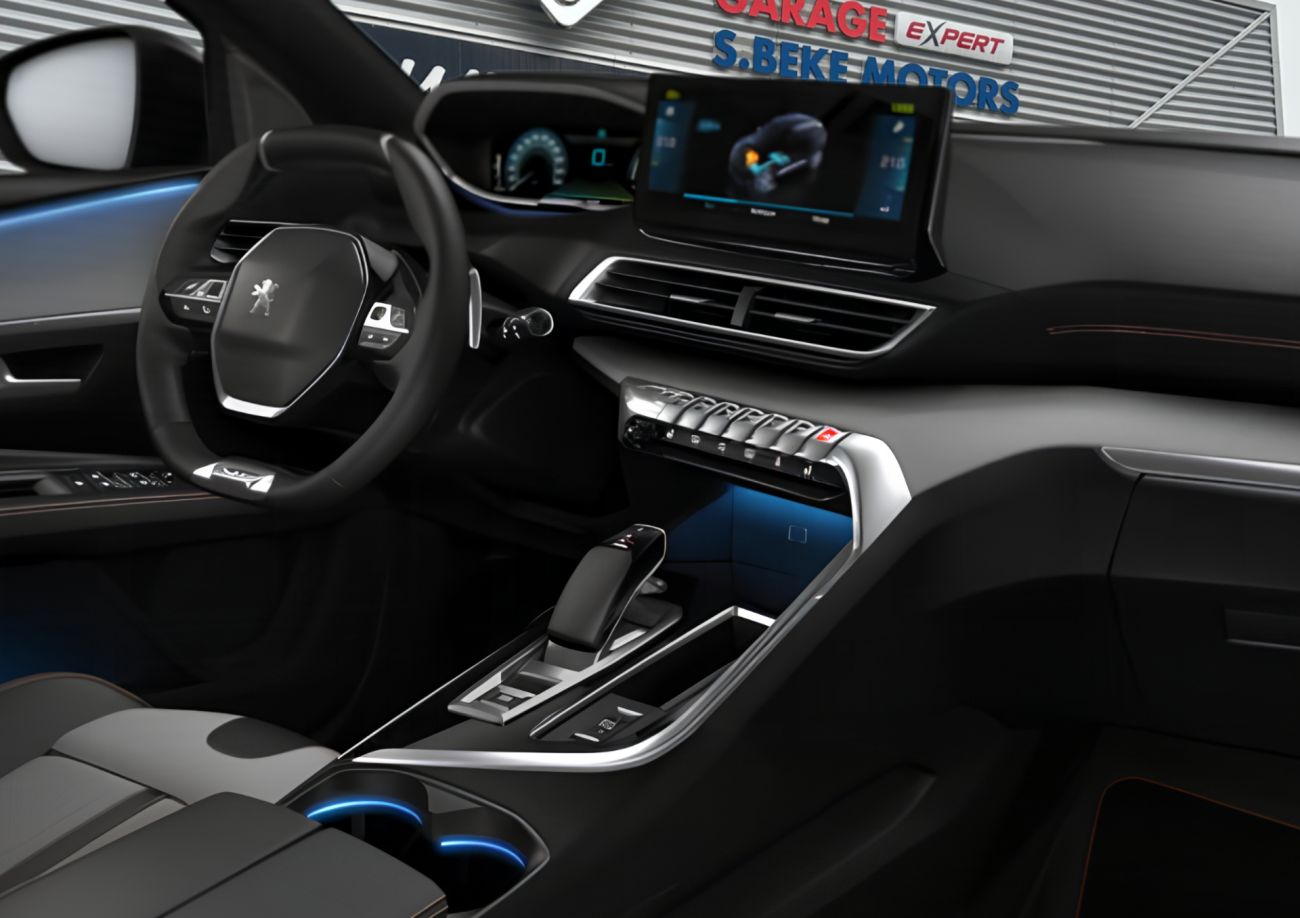 Mandataire PEUGEOT E-3008 NOUVEAU E-3008 ELECTRIQUE 210 EXCLUSIF GT