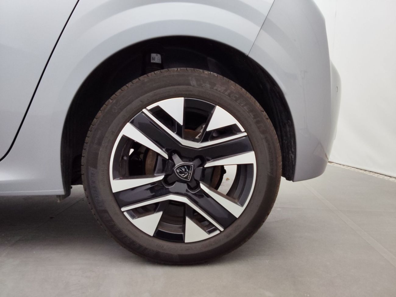 Mandataire PEUGEOT 208 1.2 100CH S&S ALLURE