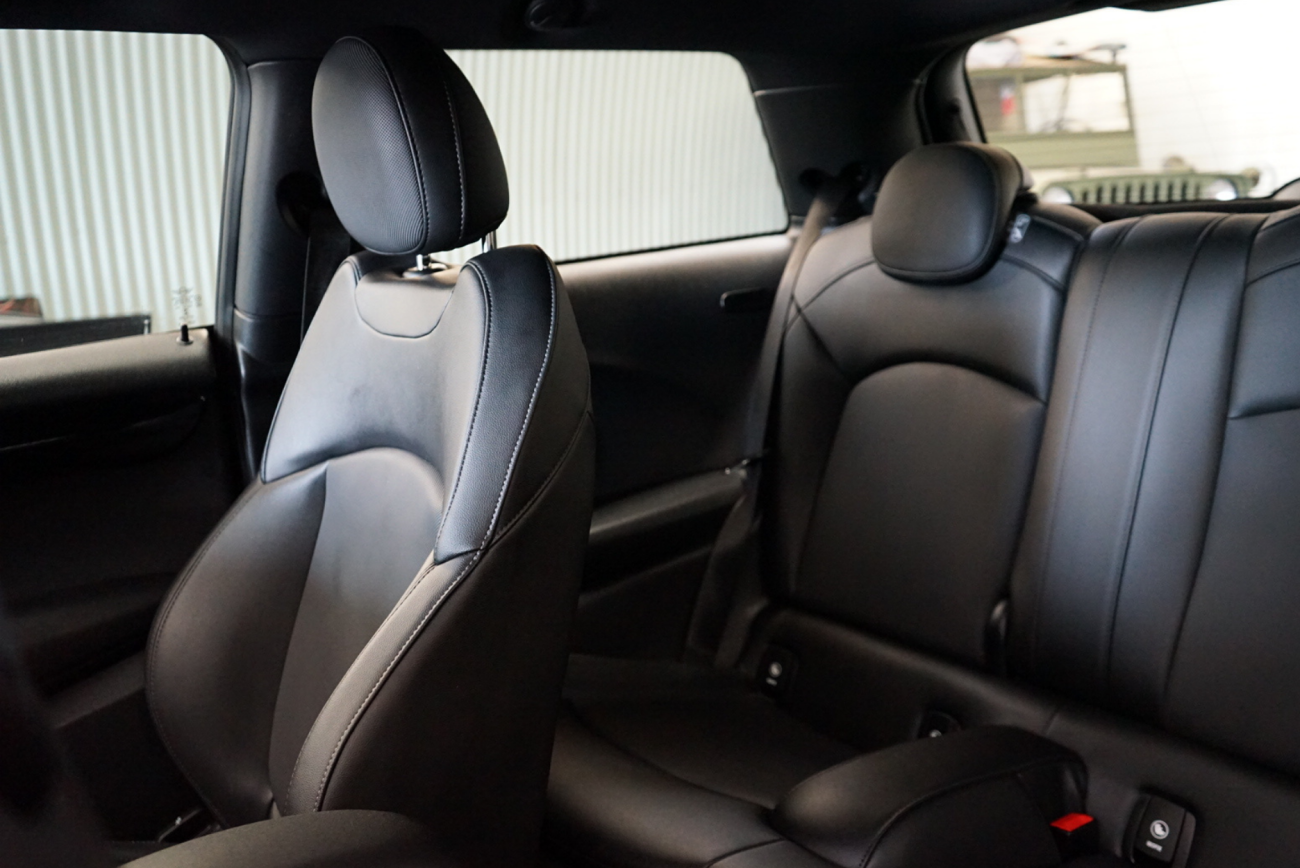 Mandataire MINI HATCH 3 PORTES F56 LCI Cooper 136 ch Finition John Cooper Works