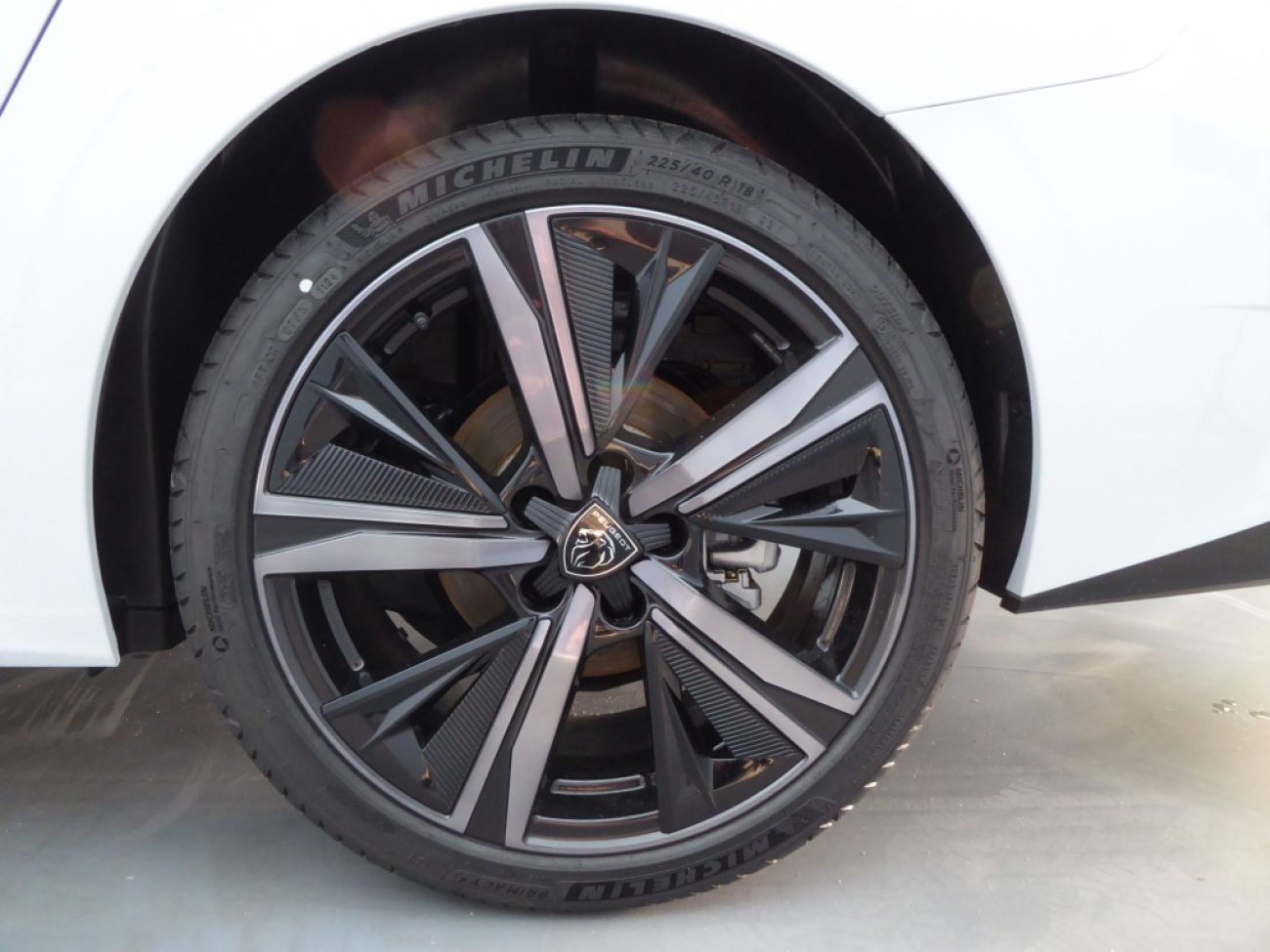 Mandataire PEUGEOT 308 SW 1.2 HYBRID 136CH GT E-DCS6