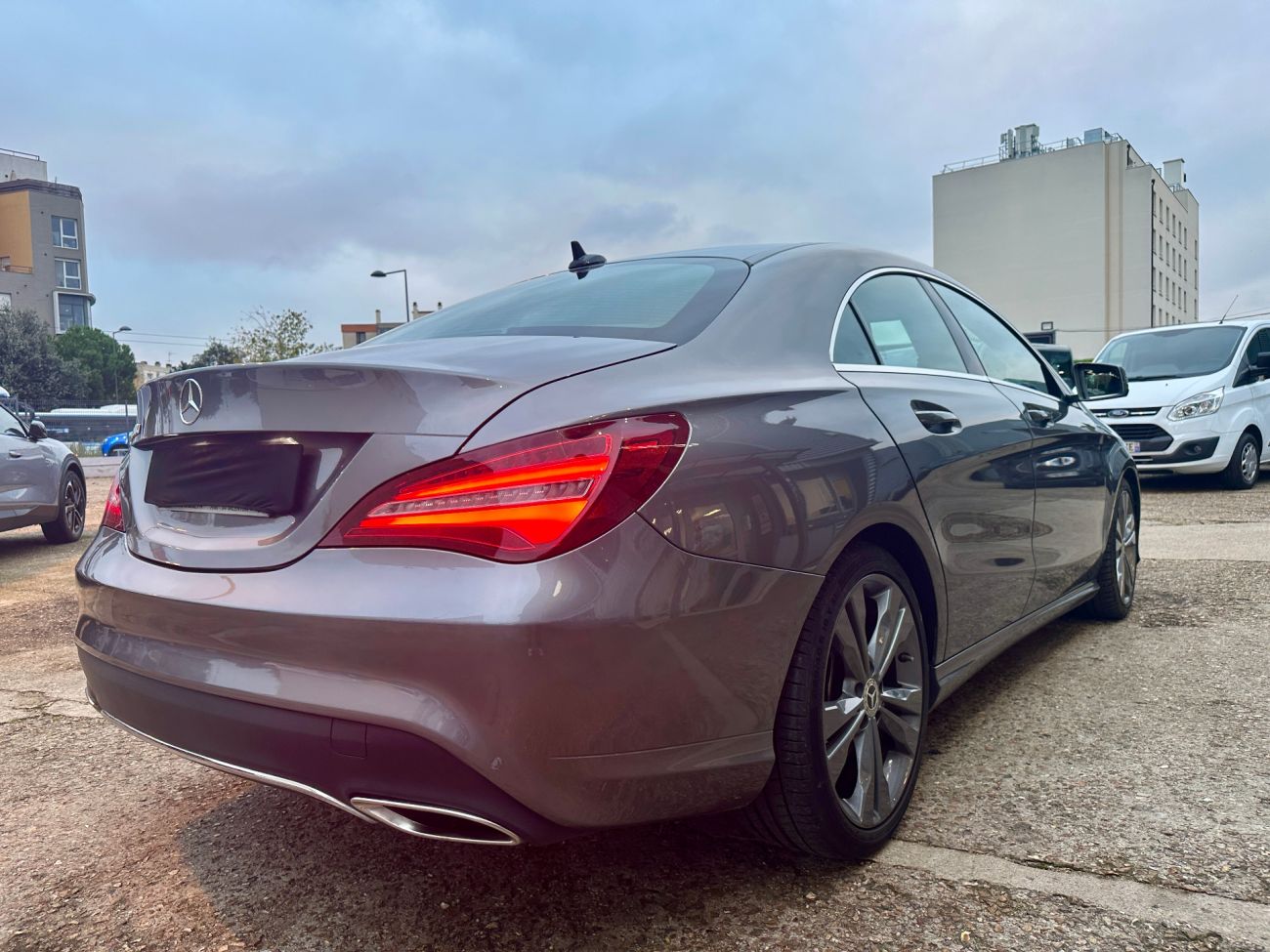 Mandataire MERCEDES-BENZ CLA 200 d 7G-DCT Sensation