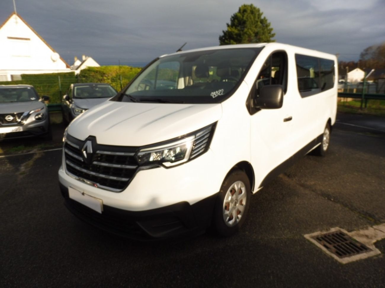 Mandataire RENAULT Trafic Passenger L1 2.0 BLUE DCI 150CH S&S ZEN 9 PLACES