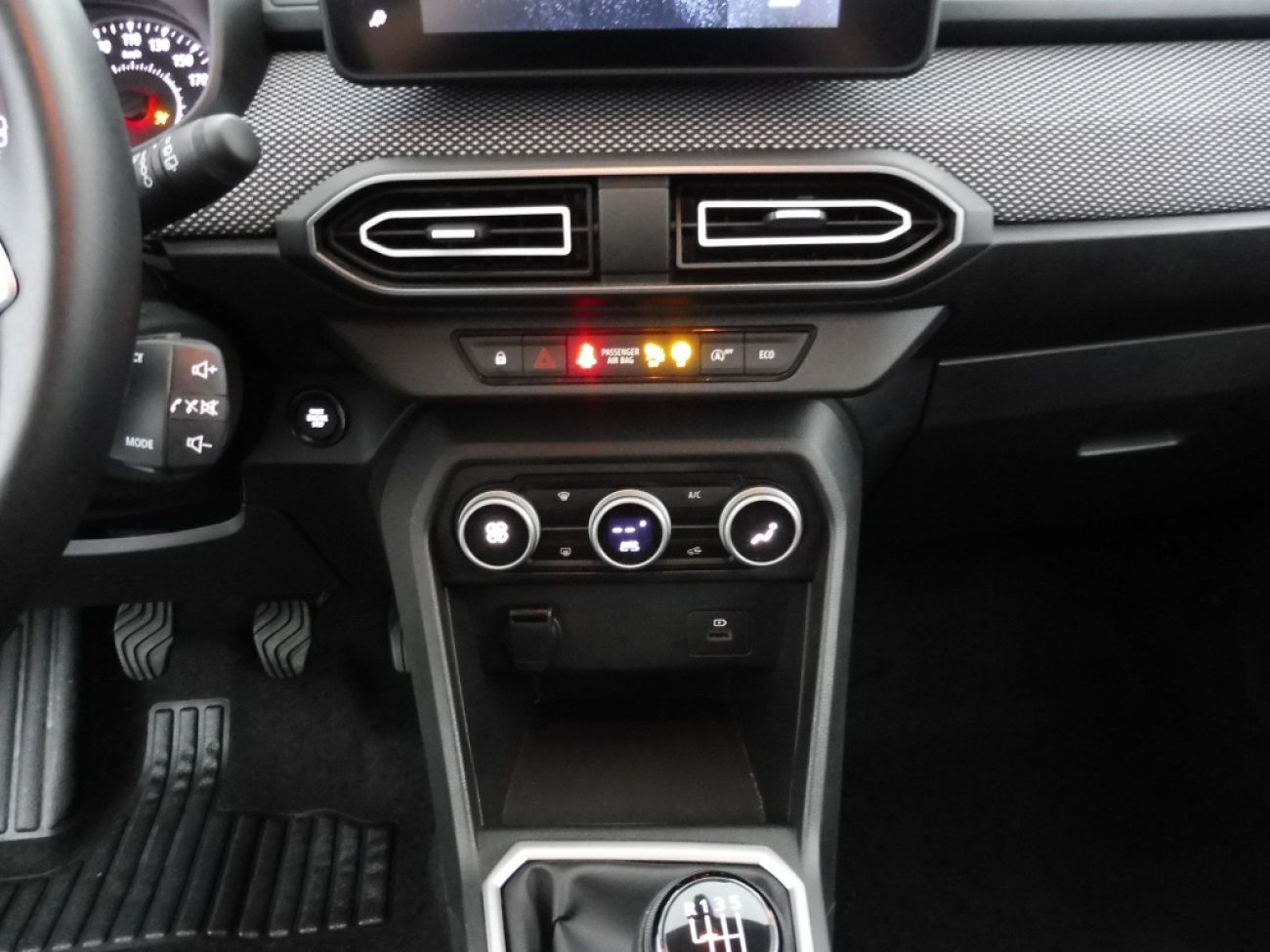 Mandataire Dacia Jogger 1.0 TCE 110CH EXPRESSION 7 PLACES -24