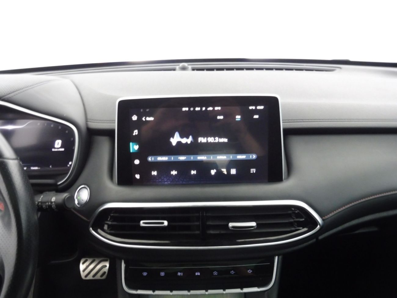 Mandataire MG HS 1.5 T-GDI 162 AT luxury