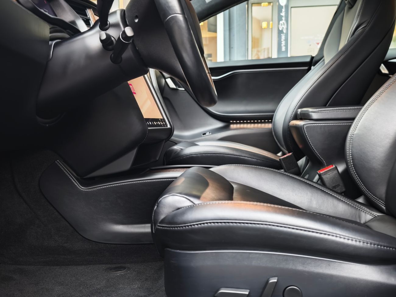 Mandataire TESLA MODEL S Grande Autonomie awd