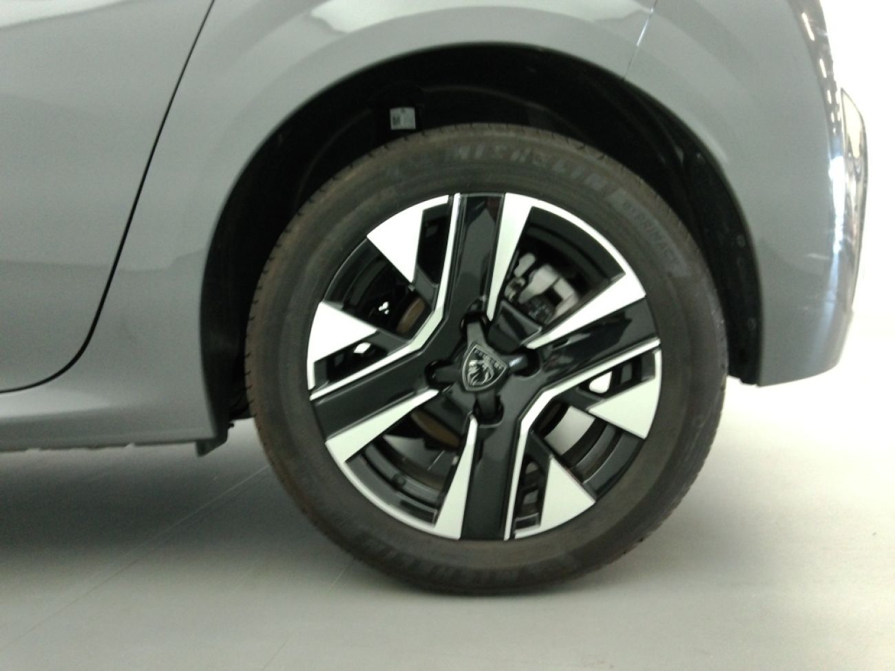 Mandataire PEUGEOT 208 1.2 100CH S&S ALLURE