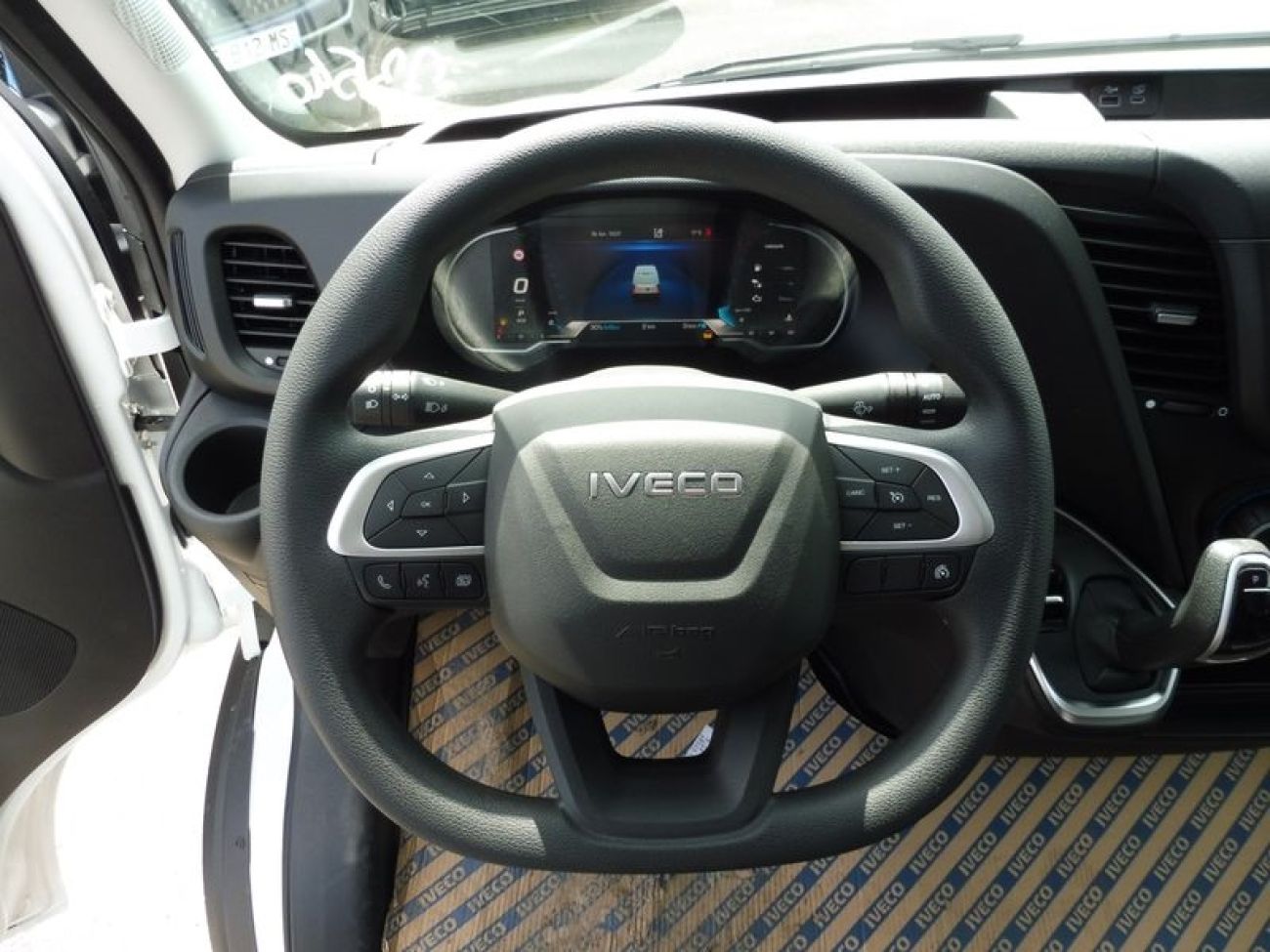 Mandataire IVECO Daily 35S18 3.0 V16 HI-MATIC H2 180CV