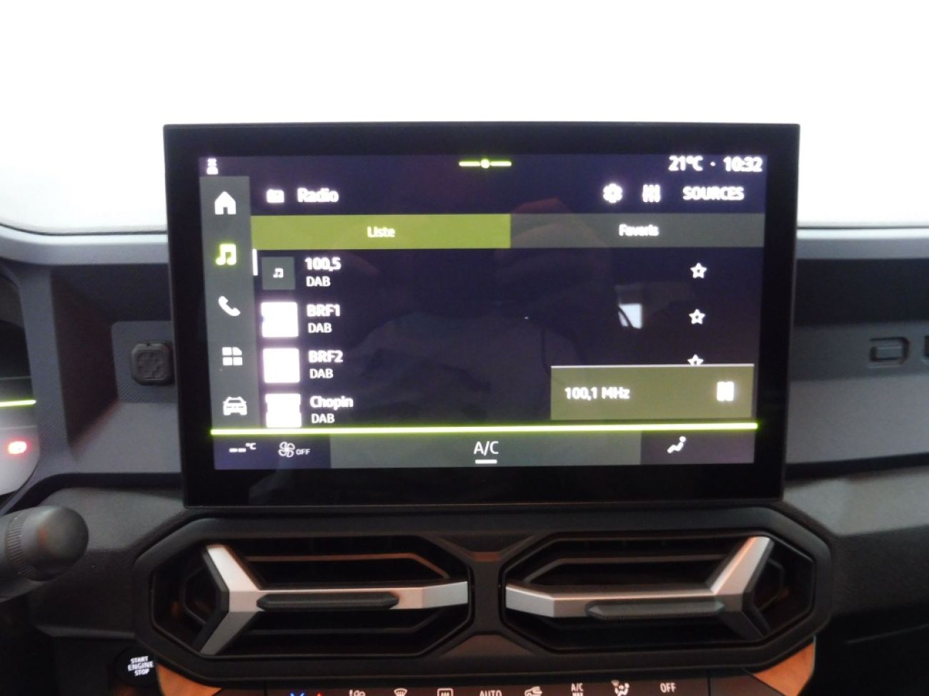Mandataire Dacia DUSTER 1.6 HYBRID 140CH JOURNEY 4X2