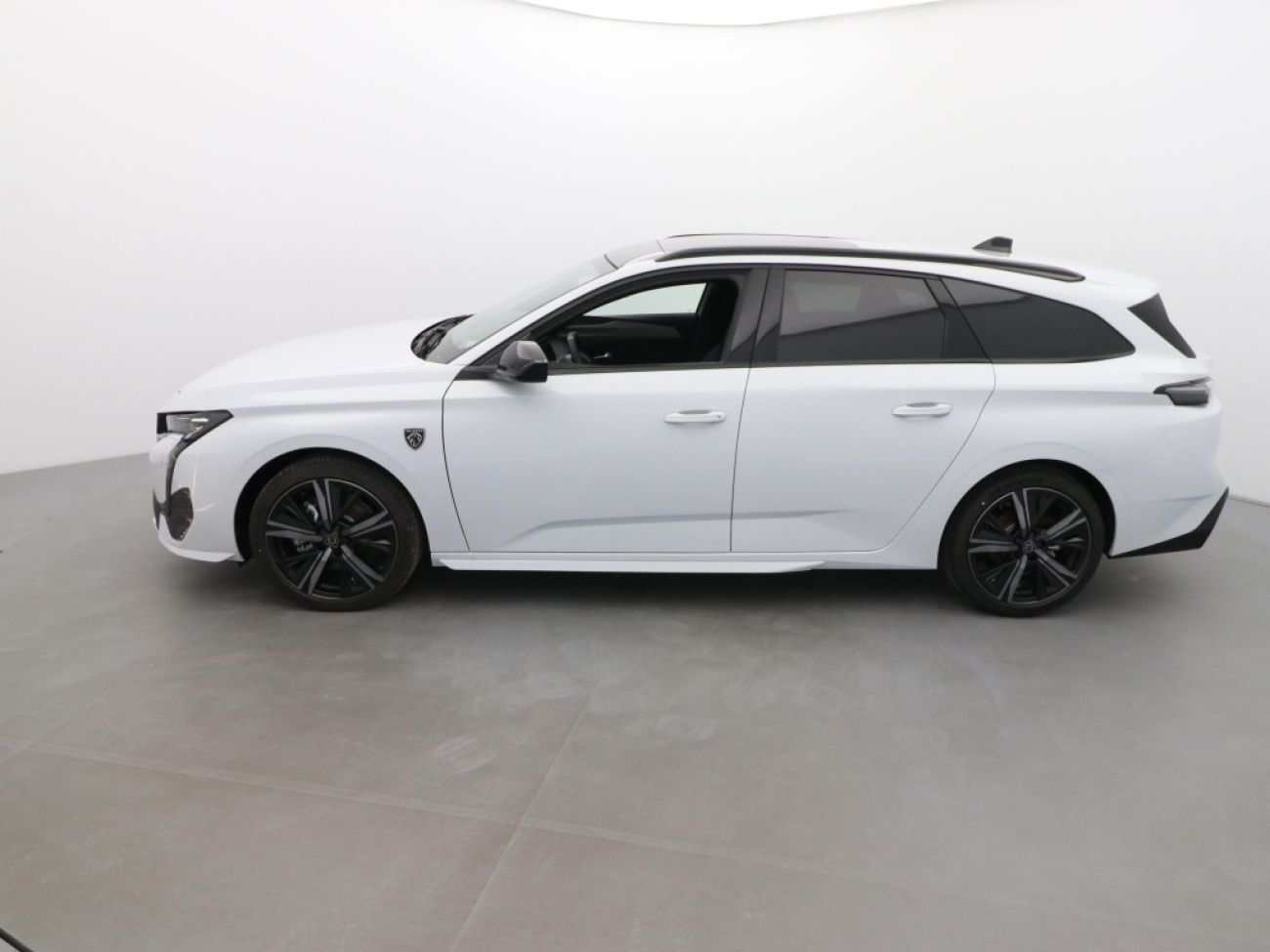 Mandataire PEUGEOT 308 SW 1.2 HYBRID 136CH GT E-DCS6