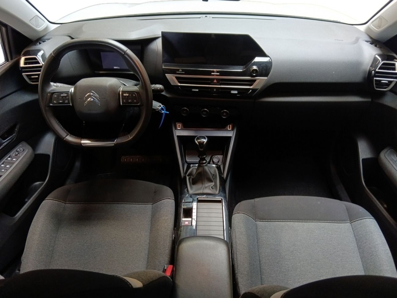 Mandataire Citroën C4 X 1.2 PURETECH 100 FEEL