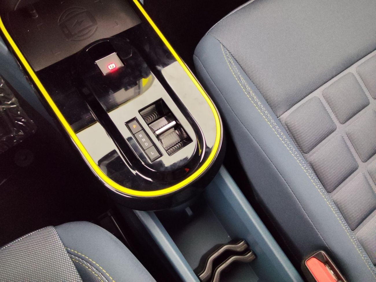 Mandataire FIAT Grande panda 1.2 HYBRID 100CH LA PRIMA EDCT6