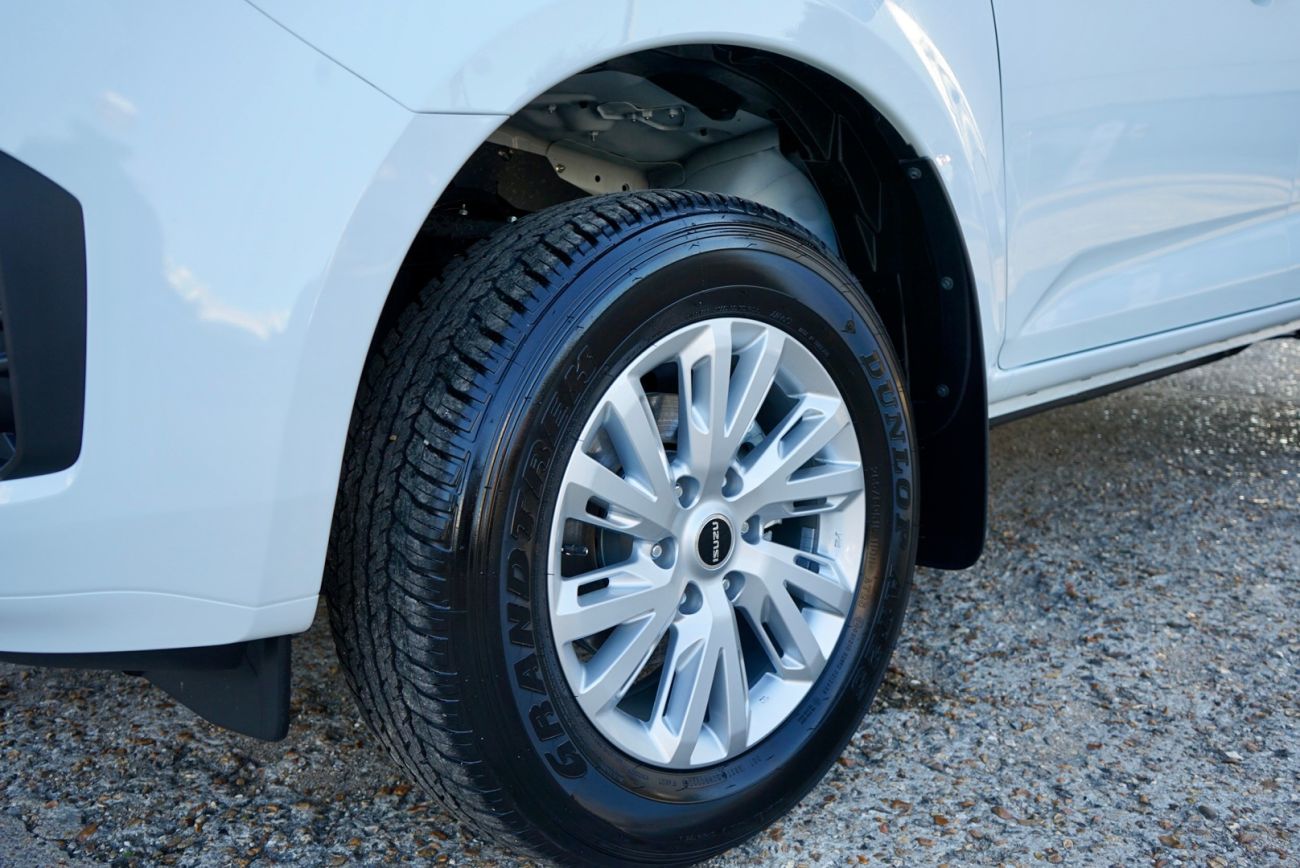 Mandataire ISUZU D-MAX N60 SPACE CAB 1.9 164 CH 4X4 BVA BB+