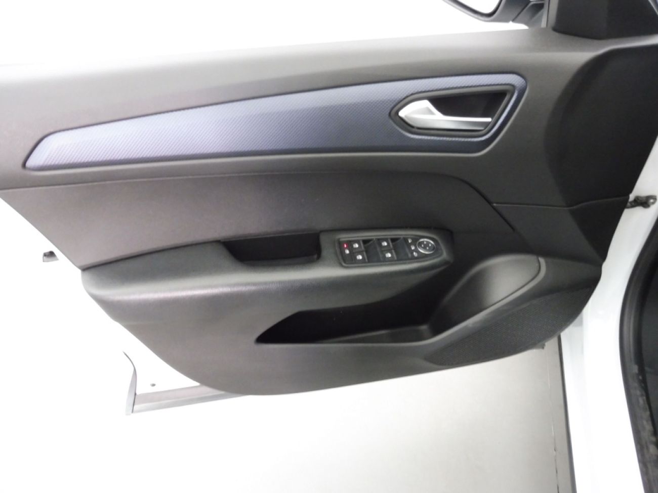 Mandataire RENAULT Arkana 1.6 E-TECH HYBRIDE 145CH EQUILIBRE