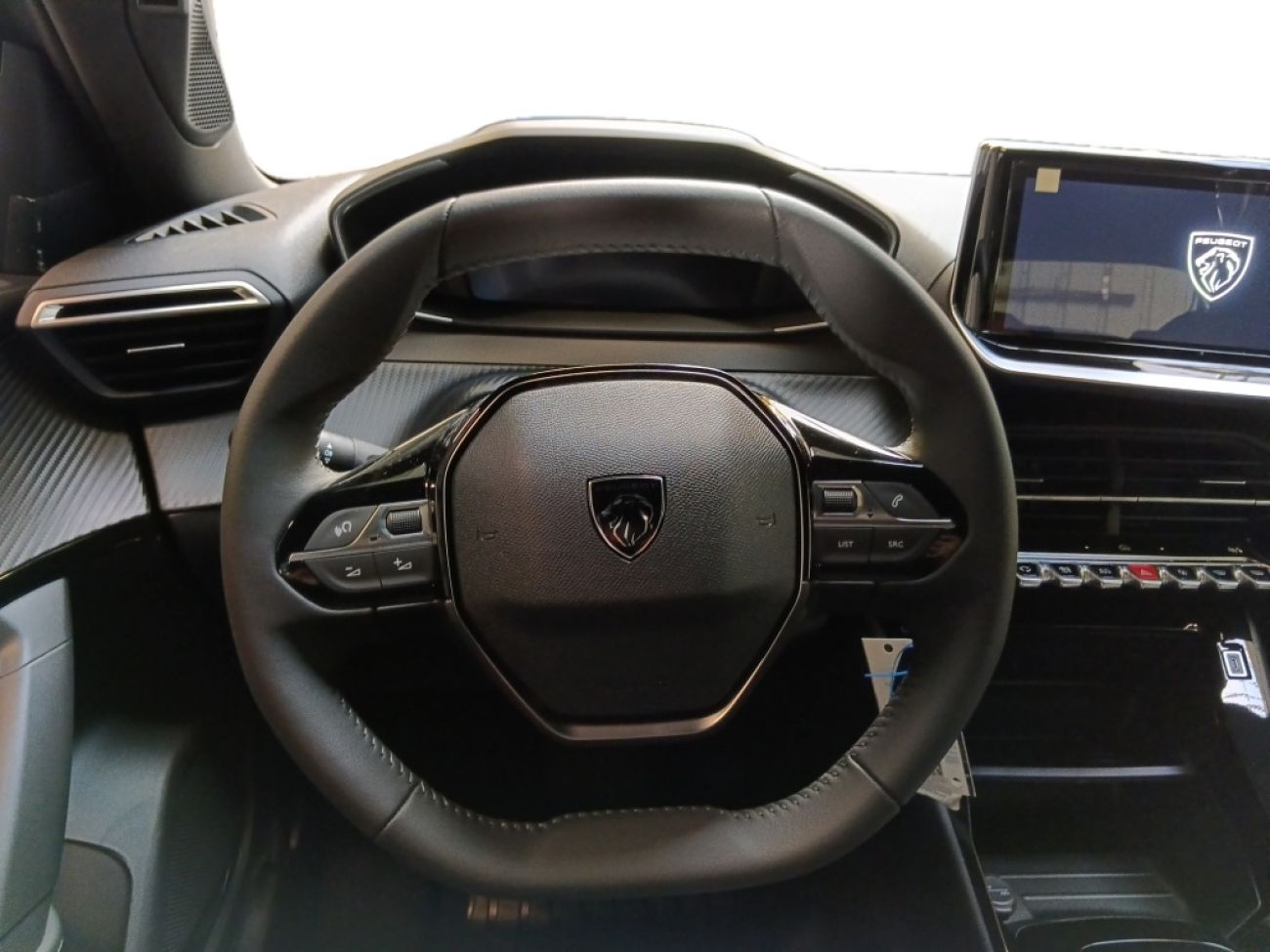 Mandataire PEUGEOT 2008 1.2 HYBRID 145CH ALLURE E-DCS6