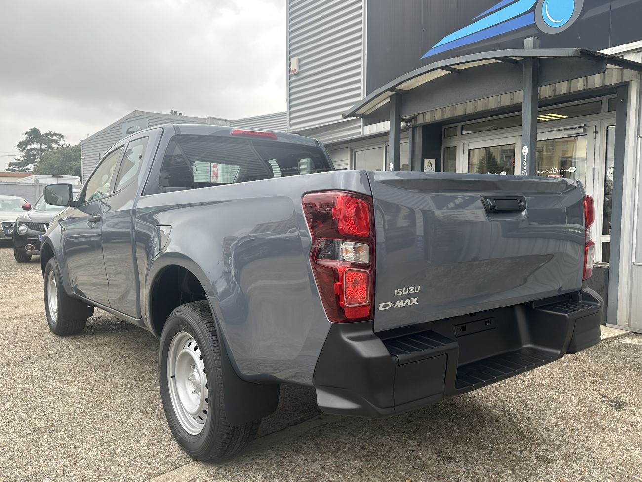 Mandataire ISUZU D-MAX N60 SPACE CAB 1.9 164 CH 4X4 B