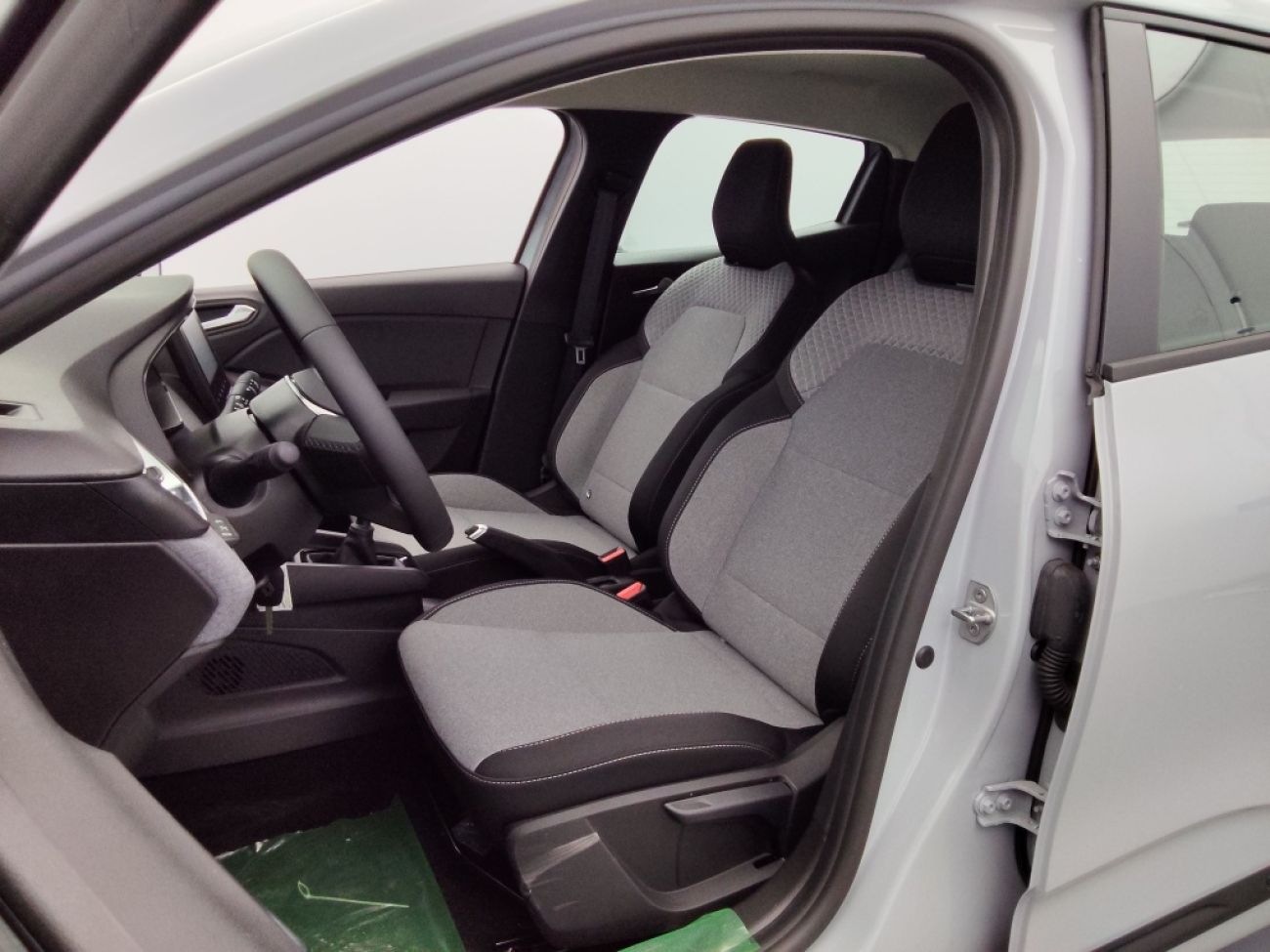 Mandataire RENAULT CLIO V 1.5 DCI 100CH EVOLUTION - 25