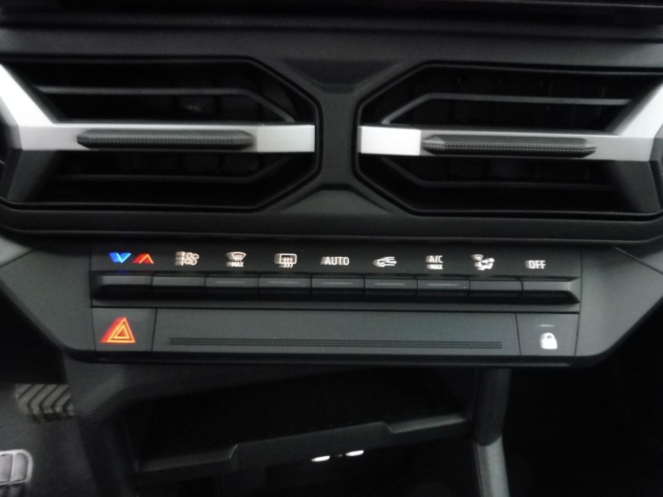 Mandataire Dacia DUSTER 1.6 HYBRID 140CH JOURNEY 4X2