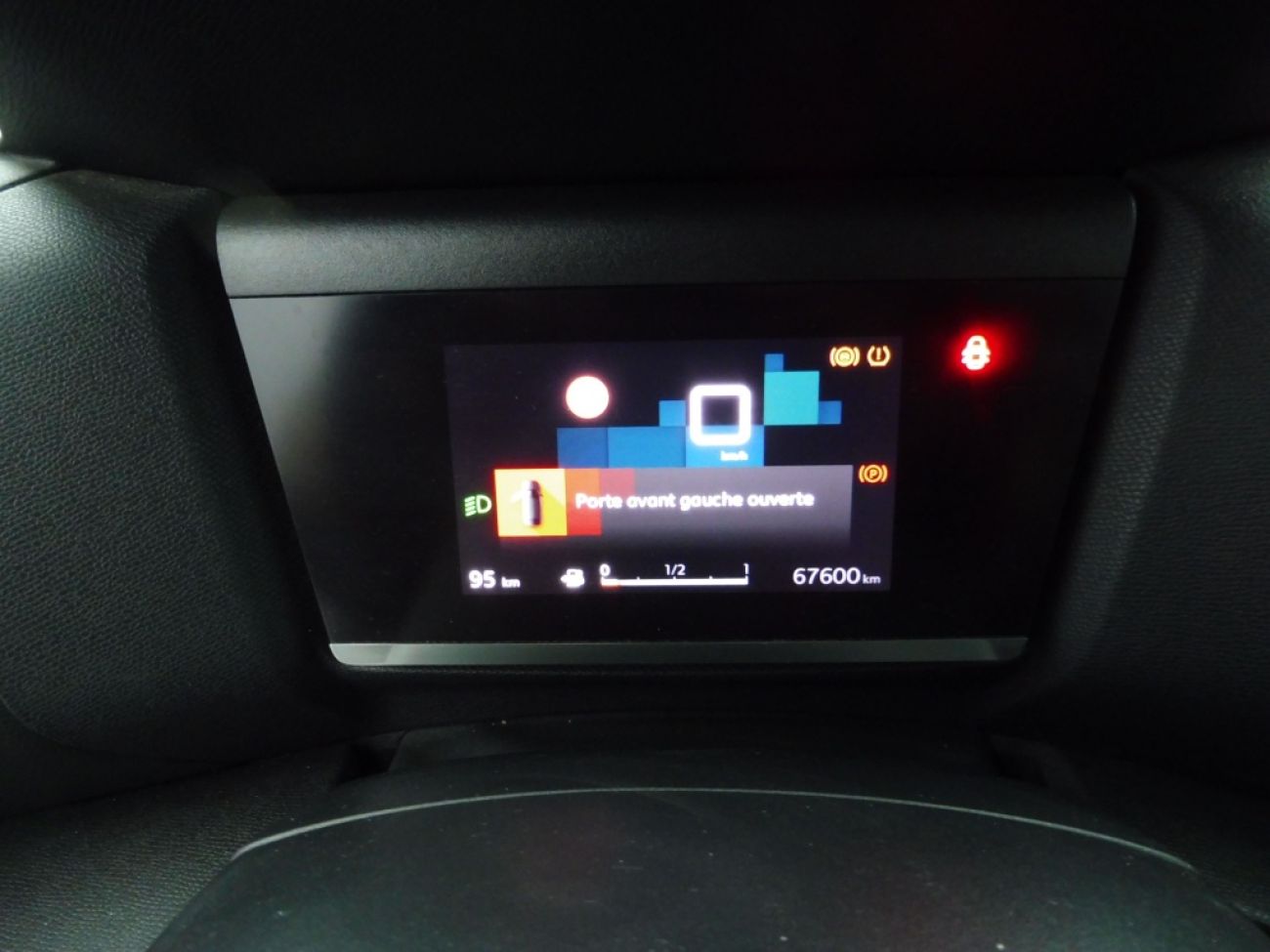 Mandataire Citroën C4 X 1.2 PURETECH 100 FEEL