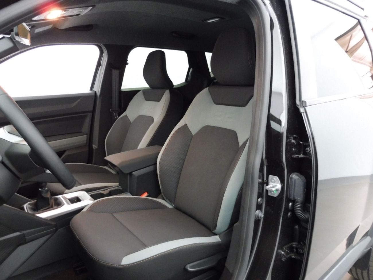 Mandataire Dacia DUSTER 1.2 TCE MILD HYBRID 130CH EXTREME 4X2