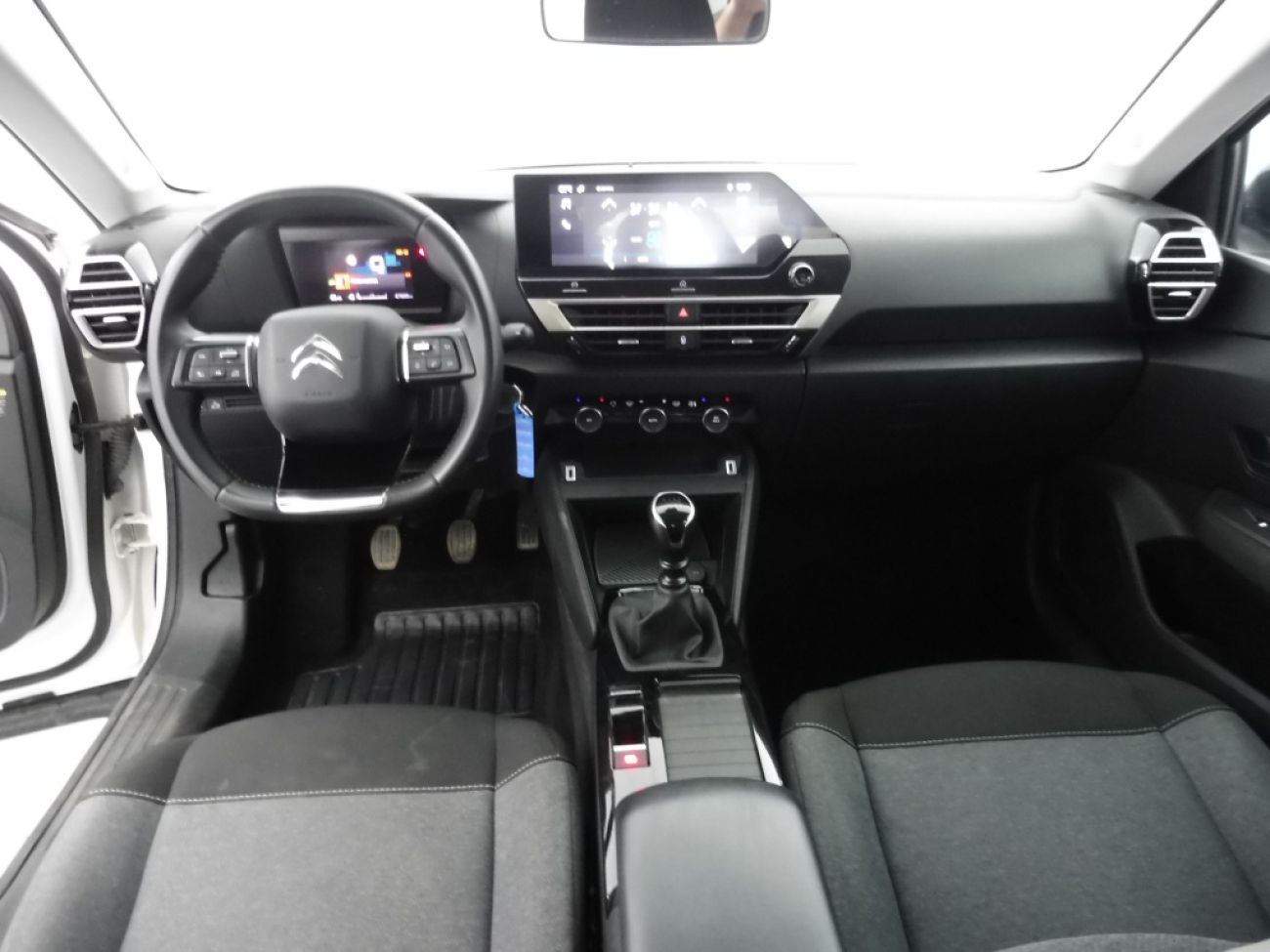 Mandataire Citroën C4 X 1.2 PURETECH 100 FEEL
