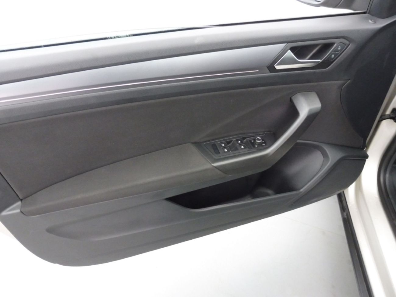 Mandataire VOLKSWAGEN T-Roc Cabriolet 1.5 TSI 150 DSGstyle