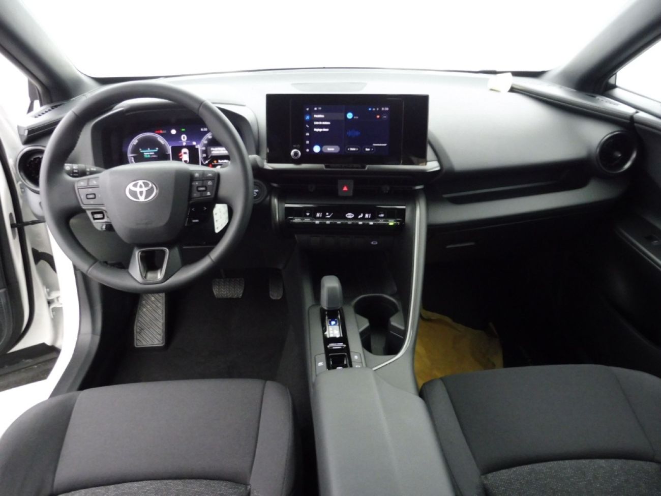 Mandataire TOYOTA C-HR 1.8 140CH DYNAMIC NG23