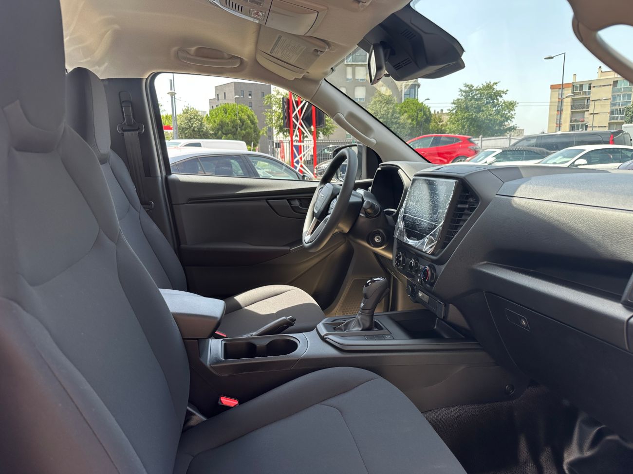 Mandataire ISUZU D-MAX NOUVEAU SINGLE 2.2L B-STRONG