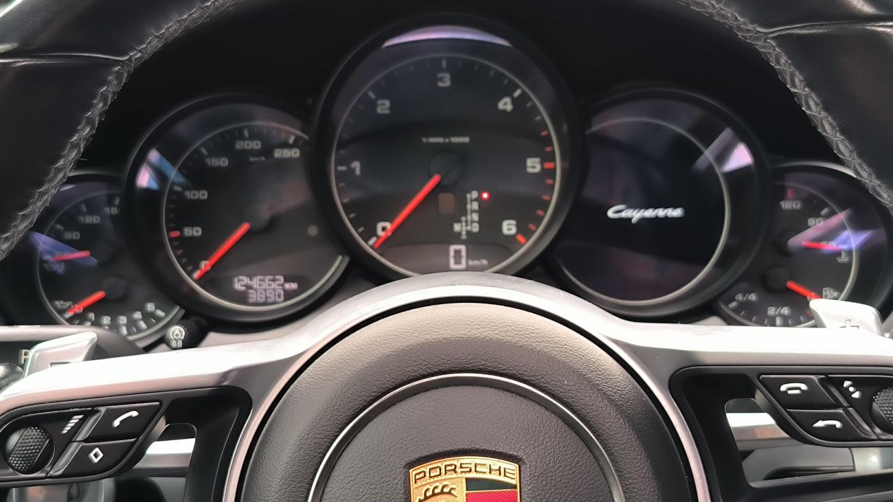 Mandataire PORSCHE CAYENNE 3.0 TD V6 262 ch Platinium Edition Tiptronic A