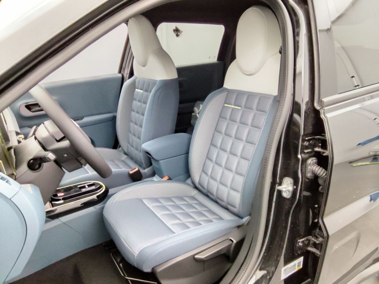 Mandataire FIAT Grande panda 1.2 HYBRID 100CH LA PRIMA EDCT6