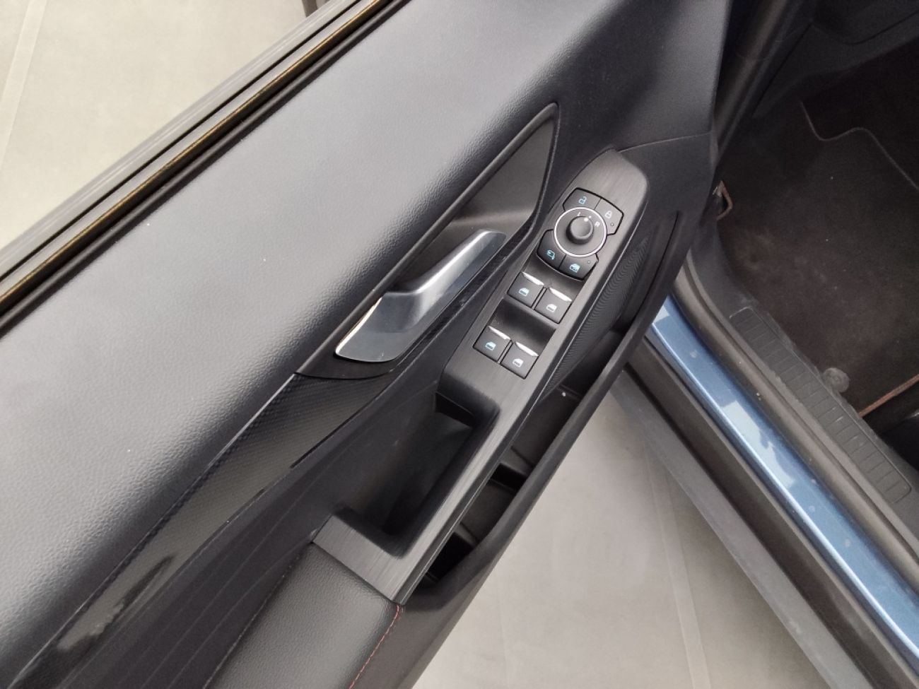 Mandataire Ford KUGA 2.0 TDCI 120CH ST-LINE POWERSHIFT