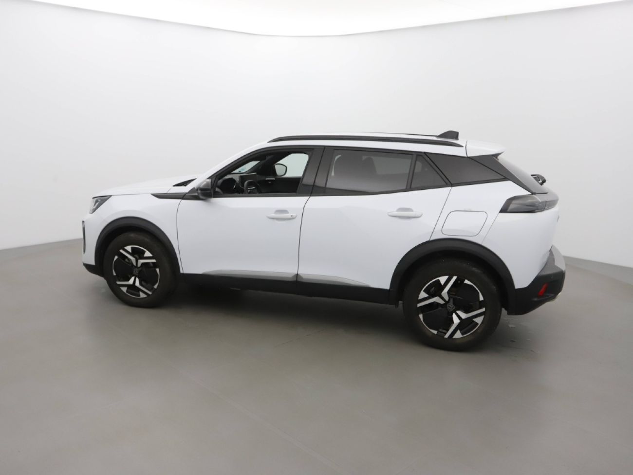Mandataire PEUGEOT 2008 1.2 PURETECH 130CH S&S ALLURE EAT8