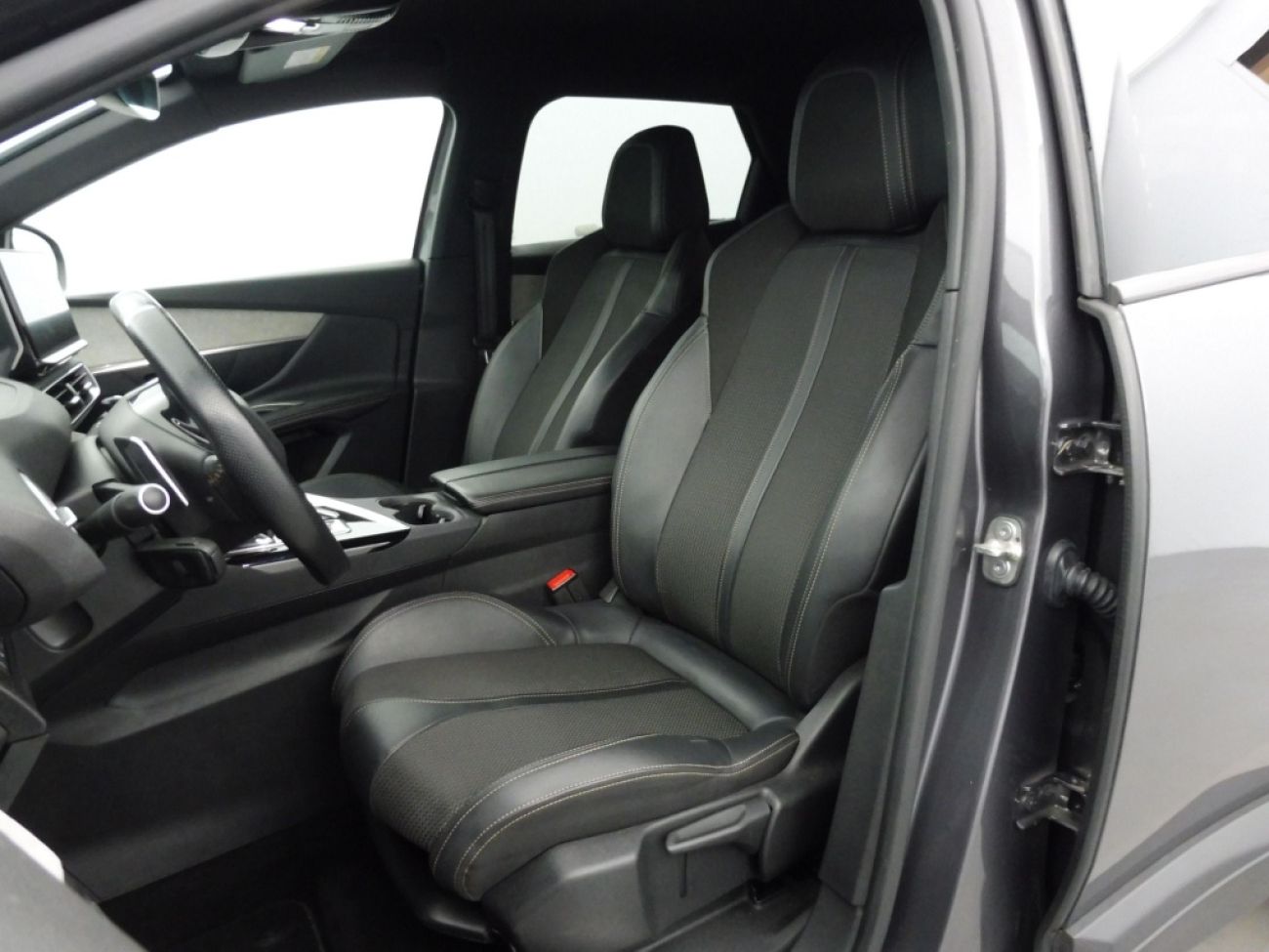 Mandataire PEUGEOT 3008 1.5 BLUEHDI 130CH S&S GT EAT8