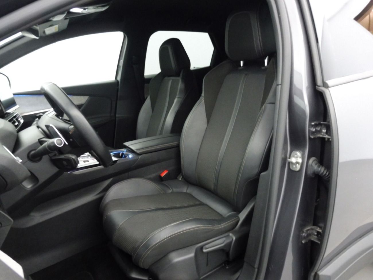 Mandataire PEUGEOT 3008 1.5 BLUEHDI 130CH S&S GT EAT8