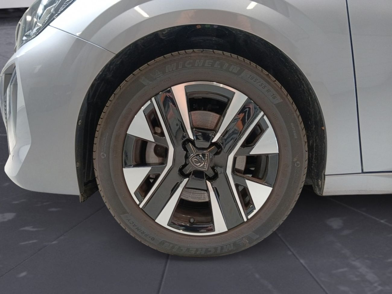 Mandataire PEUGEOT 208 1.2 100CH S&S ALLURE