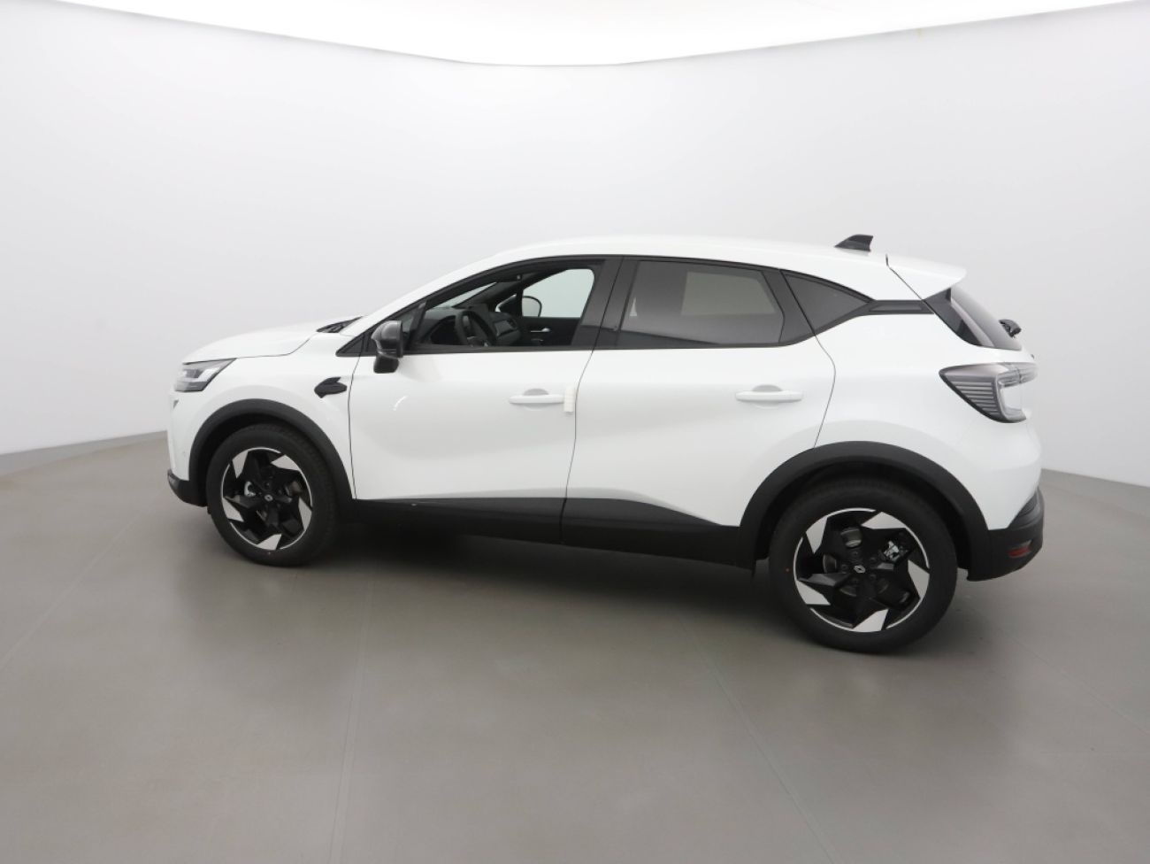 Mandataire RENAULT CAPTUR II 1.3 TCE MILD HYBRID 140CH TECHNO